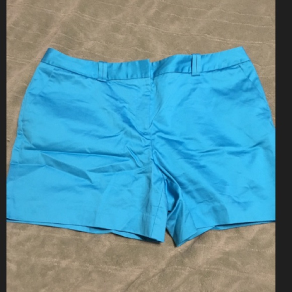 Worthington modern fit shorts never worn